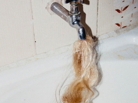 8 Signs Your Hair Is Thinning