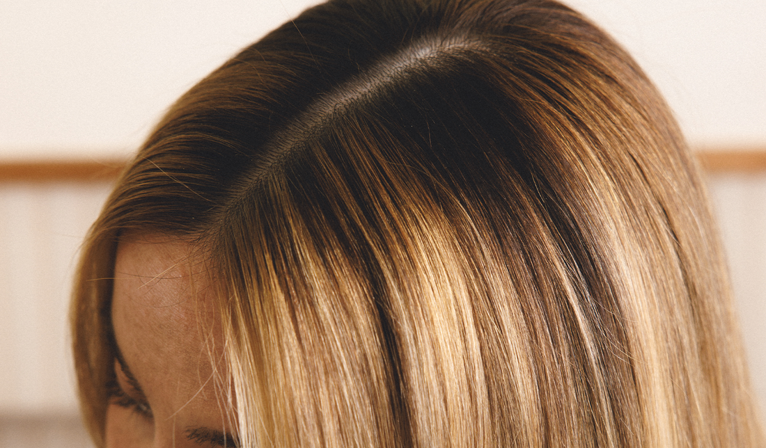 Dandruff vs. Dry Scalp: What’s the Difference?
