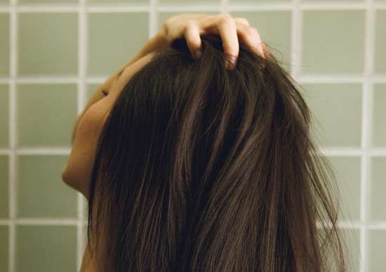 How to Prevent Dandruff in Hair: A Guide to a Flake-Free Scalp